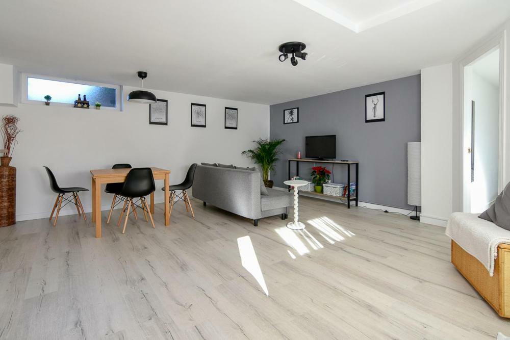Apartamento Turistico En Брунете Екстериор снимка